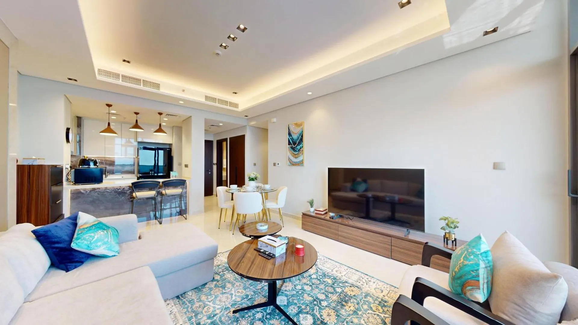 شقة Fam Living - Nobles Tower Retreat With Stunning Meydan Views دبي