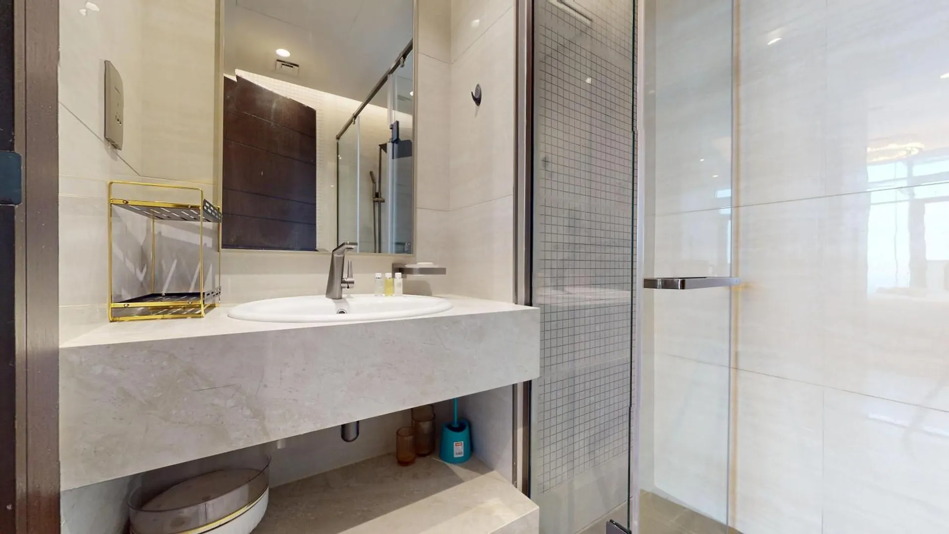 شقة Fam Living - Nobles Tower Retreat With Stunning Meydan Views دبي
